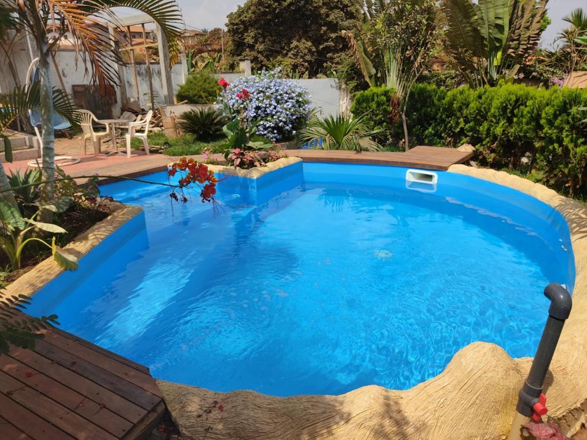 Residence Jardin Tropical Yaoundé エクステリア 写真