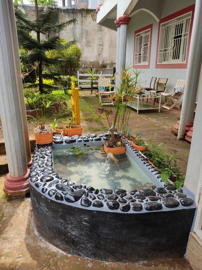 Residence Jardin Tropical Yaoundé エクステリア 写真