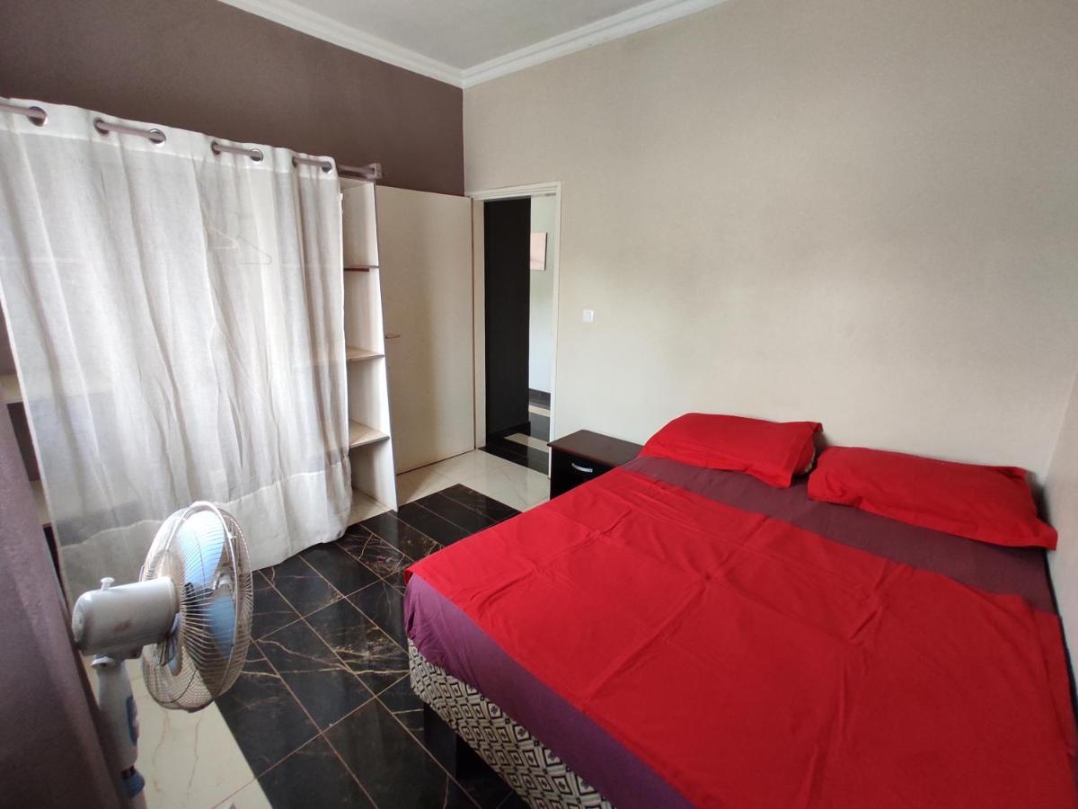 Residence Jardin Tropical Yaoundé エクステリア 写真