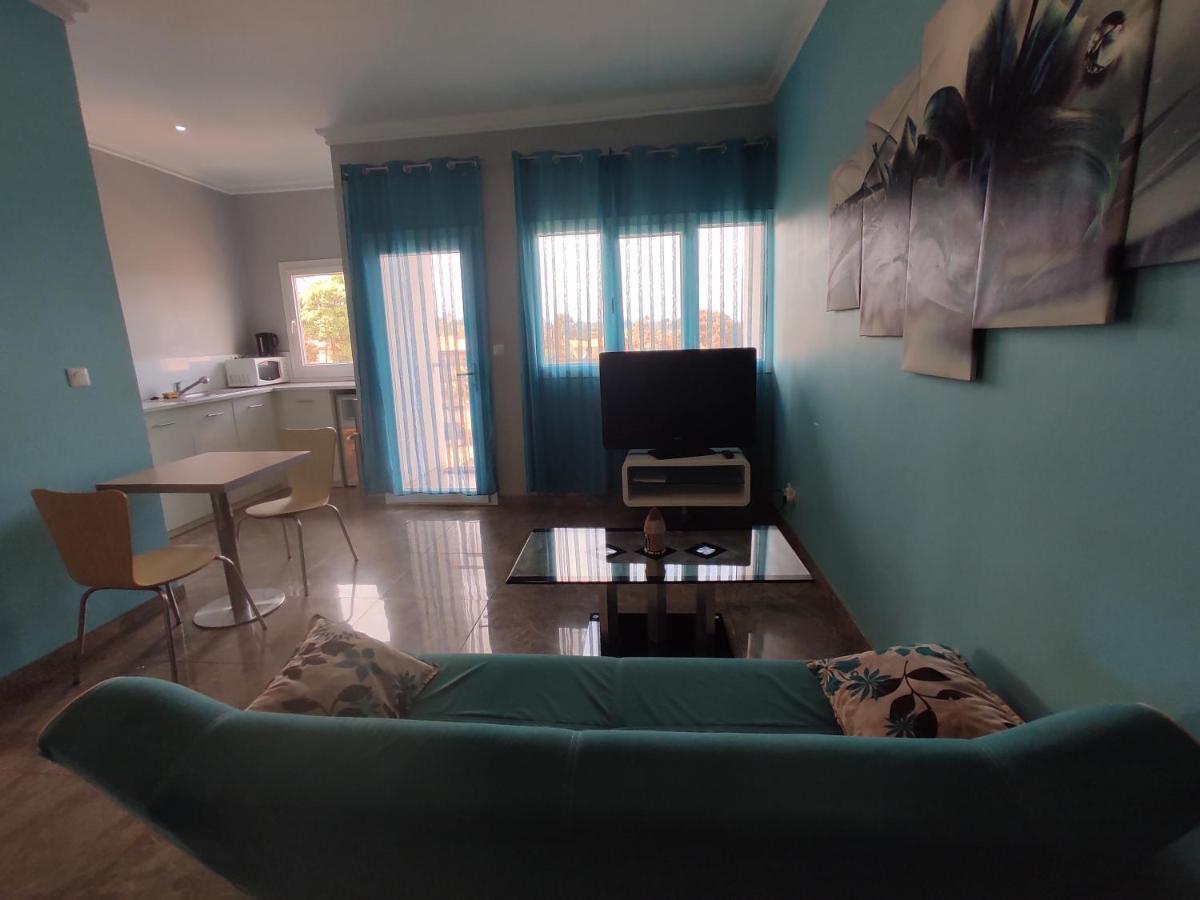 Residence Jardin Tropical Yaoundé エクステリア 写真