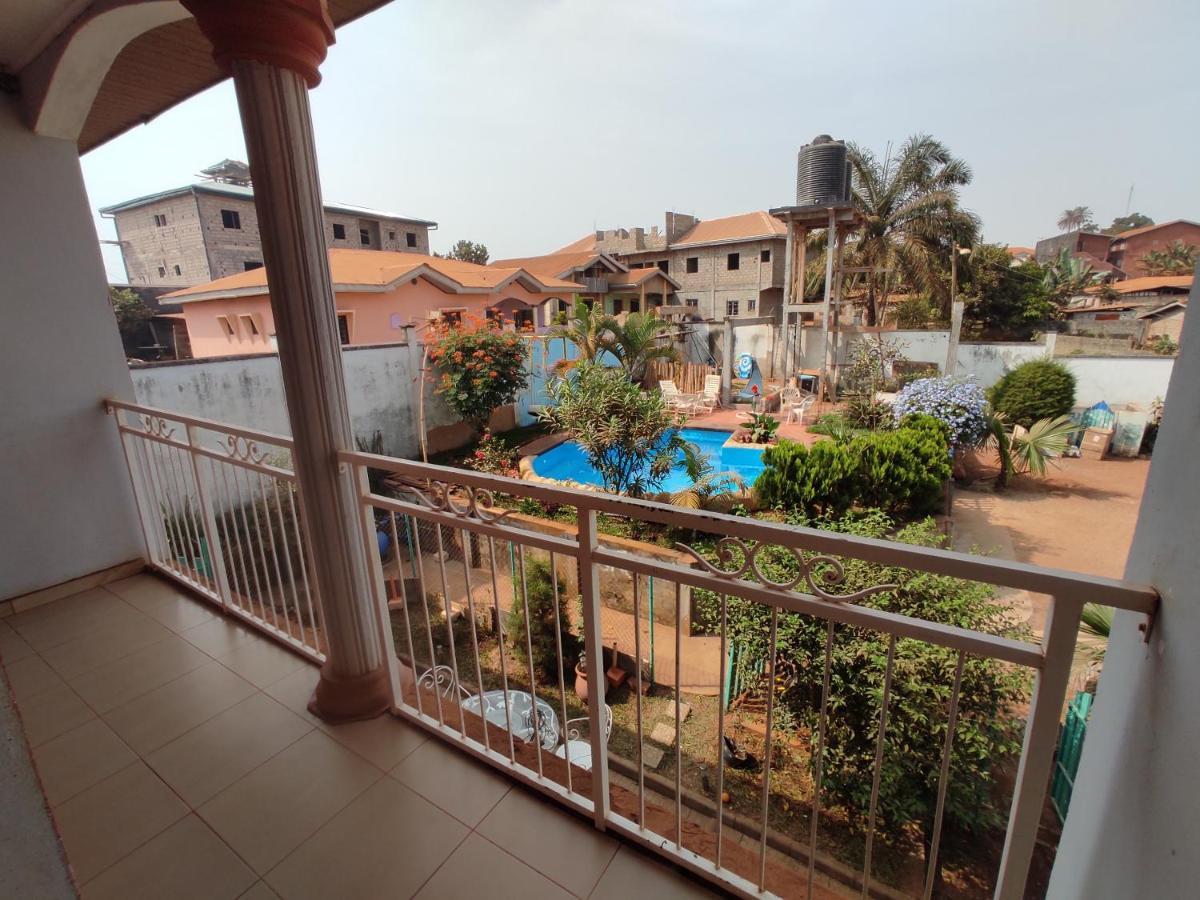 Residence Jardin Tropical Yaoundé エクステリア 写真