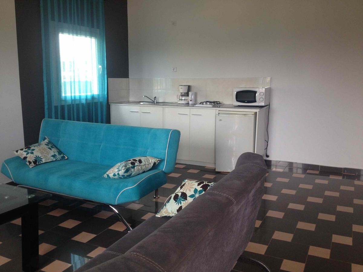 Residence Jardin Tropical Yaoundé エクステリア 写真