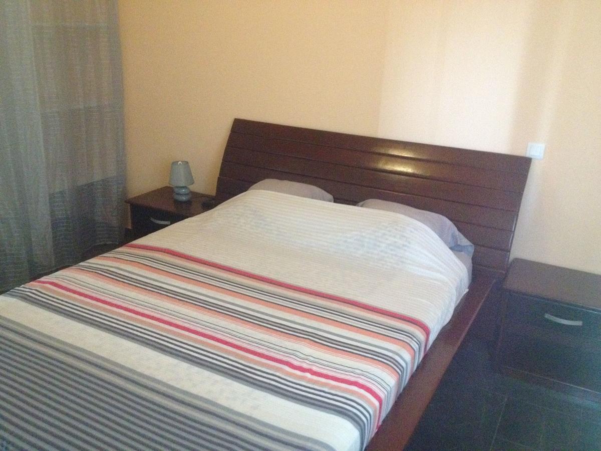 Residence Jardin Tropical Yaoundé エクステリア 写真